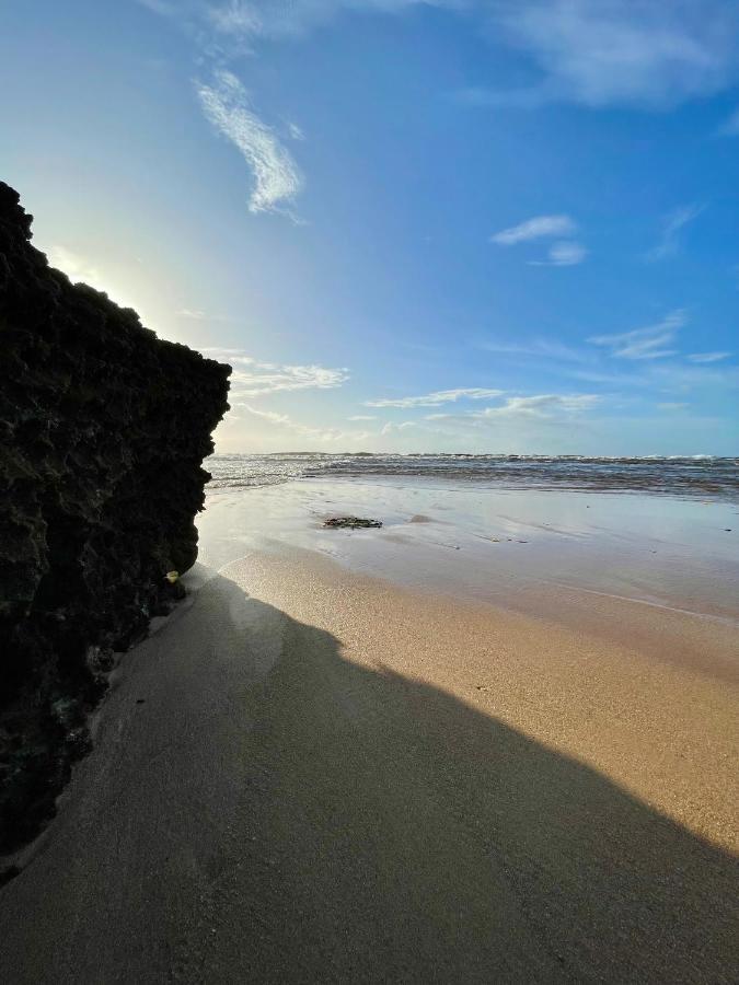 Bangalo De Madeira Em Condominio De Praia Camaçari Екстериор снимка